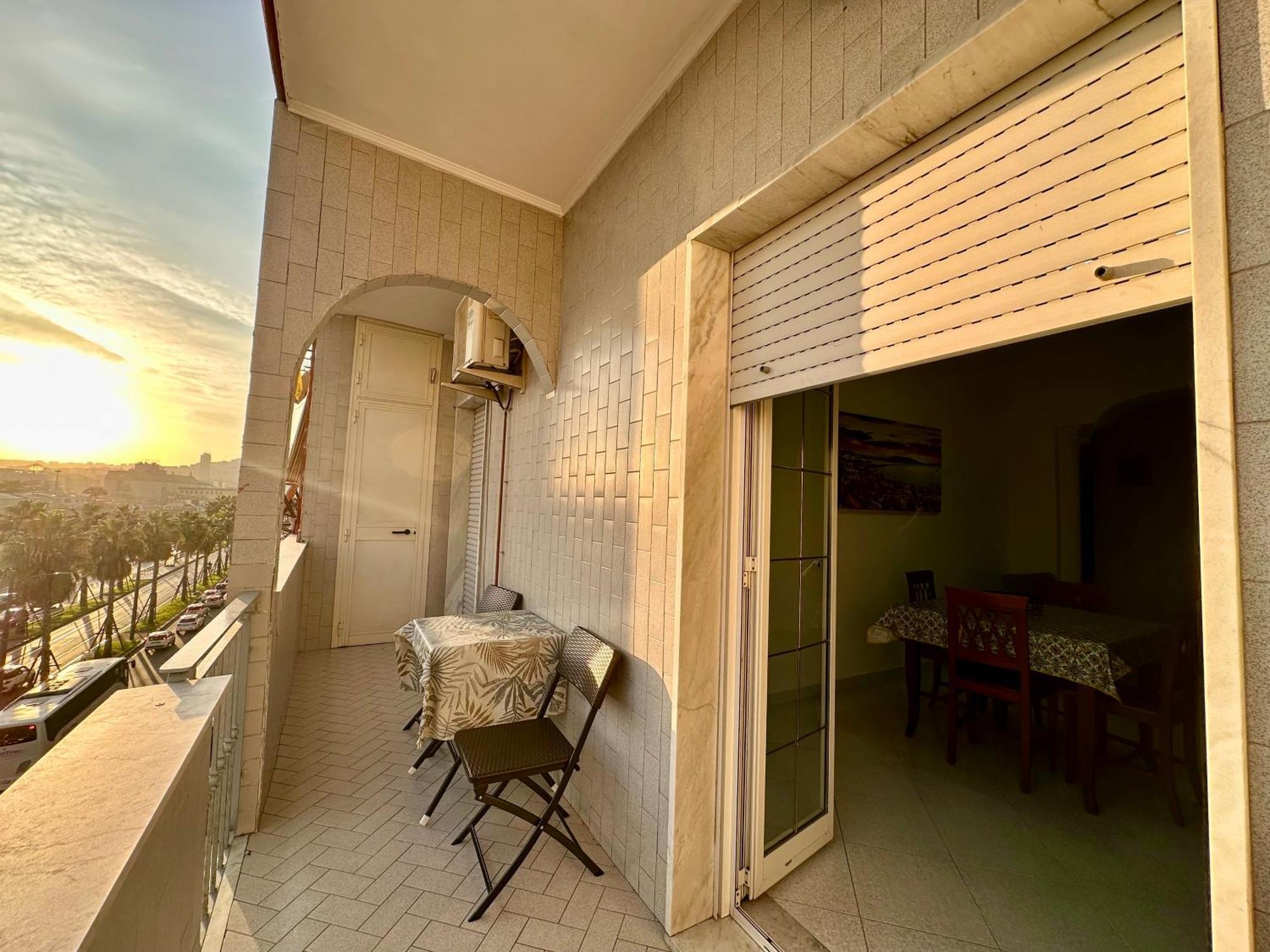 Casa Vacanze Bergame Villa เนเปิลส์ ภายนอก รูปภาพ