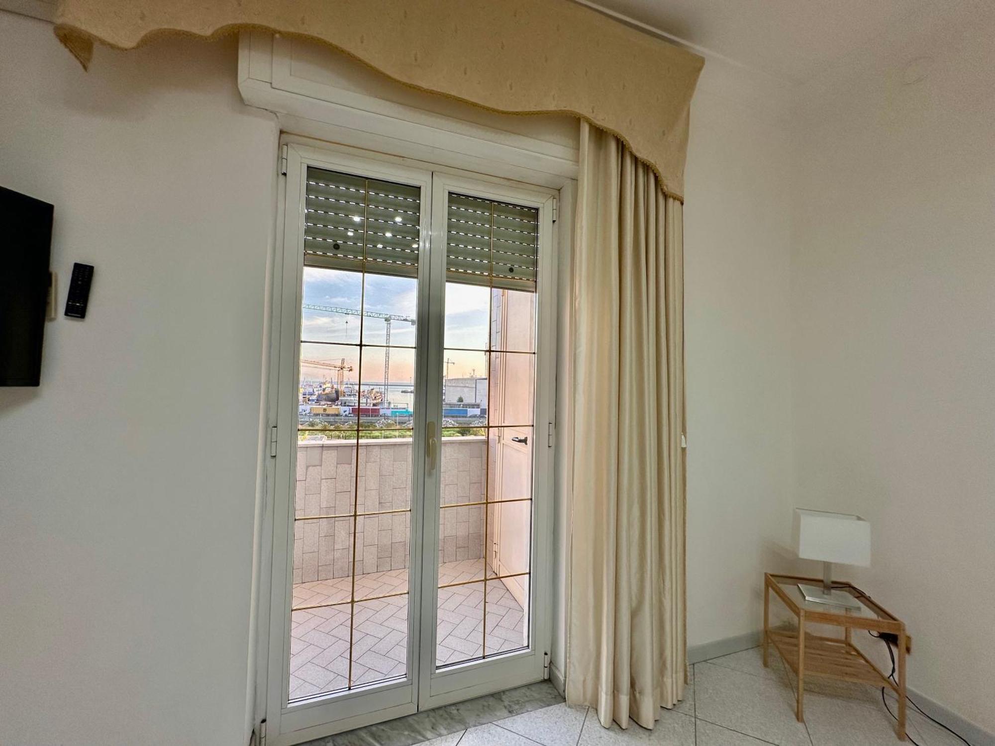 Casa Vacanze Bergame Villa เนเปิลส์ ภายนอก รูปภาพ