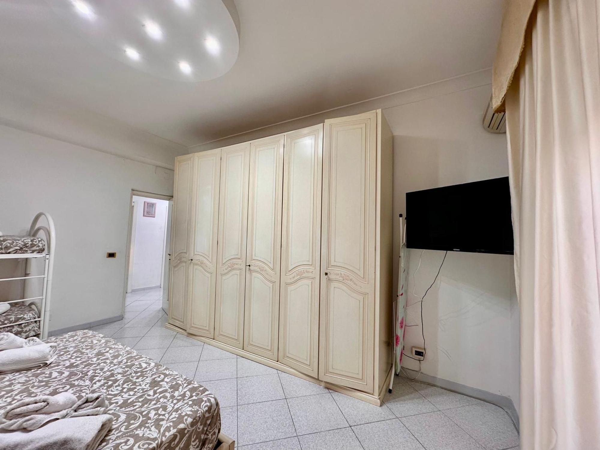 Casa Vacanze Bergame Villa เนเปิลส์ ภายนอก รูปภาพ